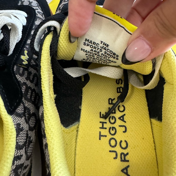 MARC JACOBS Black and Yellow Sneakers with White Laces 💛 - Picture 8 of 16